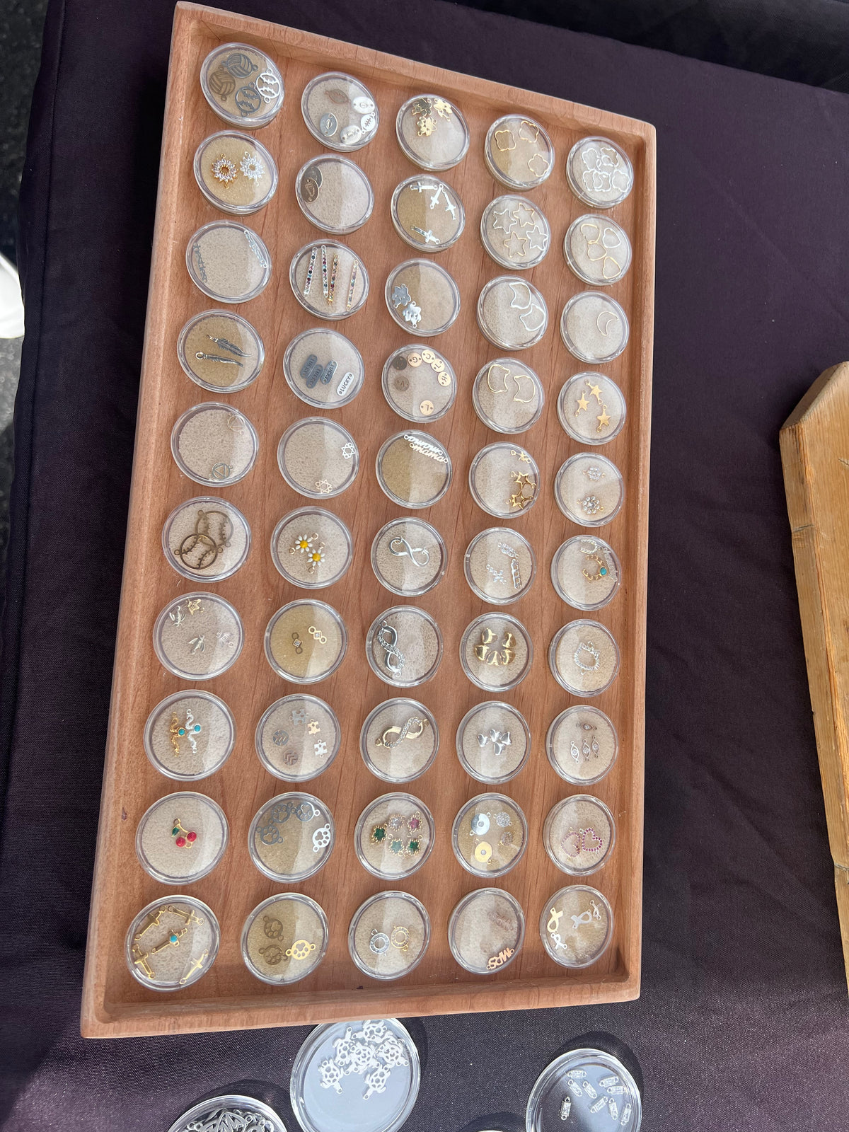 Solid Alder Wood Display Tray for 50 Gem Jars | 8.5″ × 15″